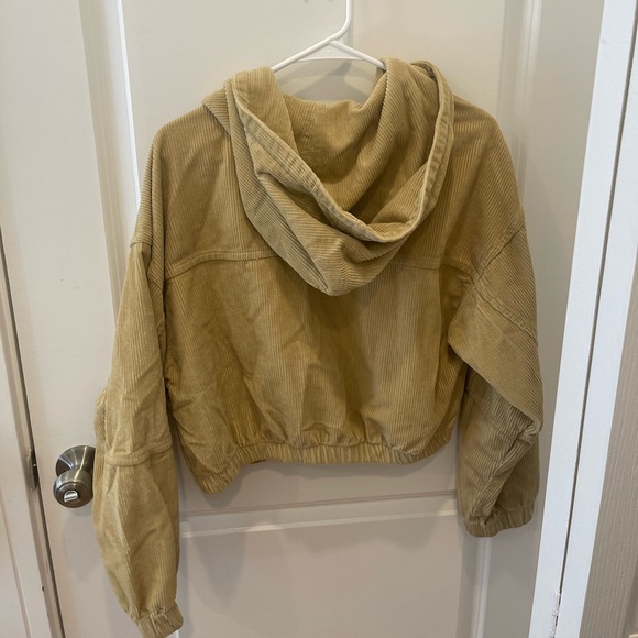 BDG Cropped courduroy bomber jacket - Picture 2 of 4